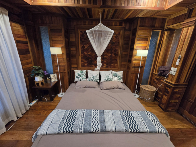 Room 4, three little birds 2 bedroom, Tha Muang