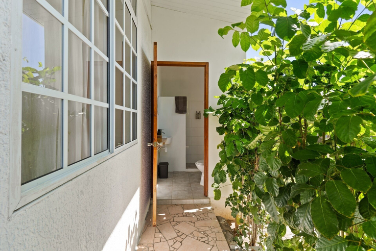 Property grounds 5, Fare Mahana