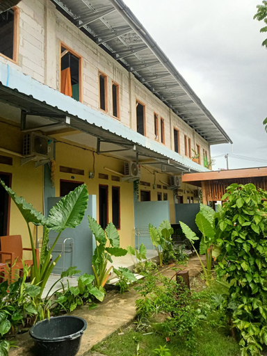 Exterior & Views, D'Flores Guest House, West Manggarai