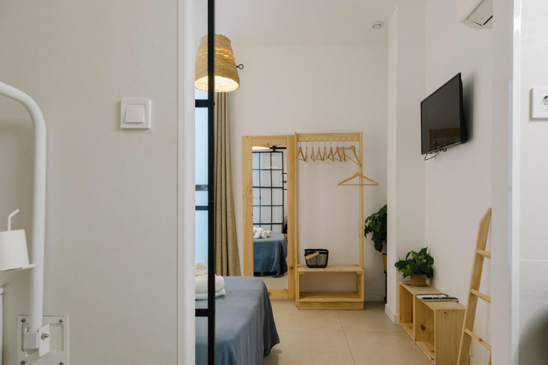 Bedroom 2, Nina Mala, Valencia