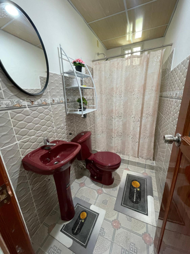 Bathroom, Hostal La Indiaa, Antón