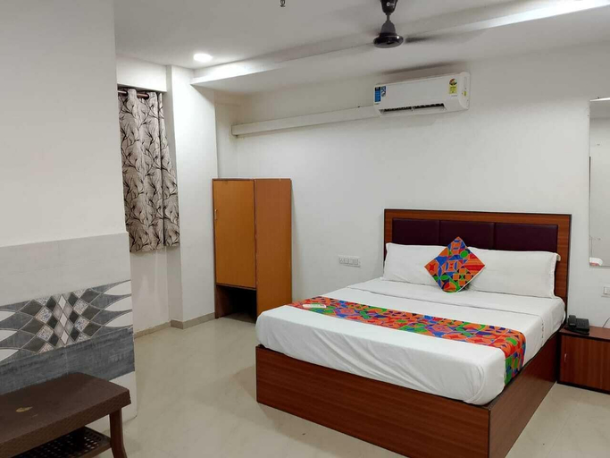Bedroom 4, HOTEL GREEN PARK , Ahmadabad
