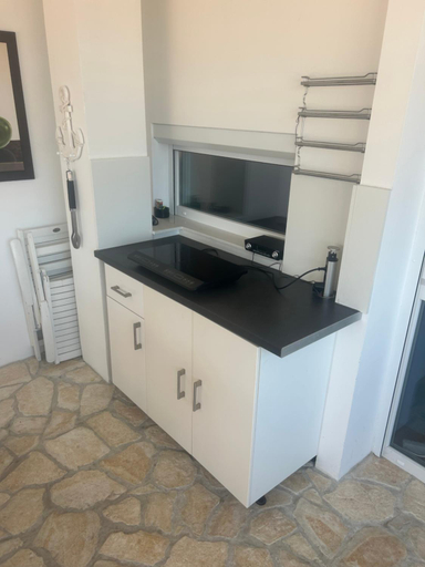 Others 3, Apartmani Adi Tkon, Tkon