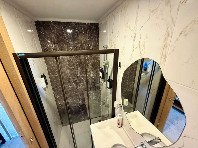 Bathroom 3, GLYTSEA, Bodrum