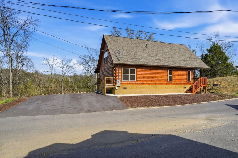 Exterior 5, Morning Glory, Sevier