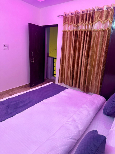 Room 4, Cabana Suites, Garhwal
