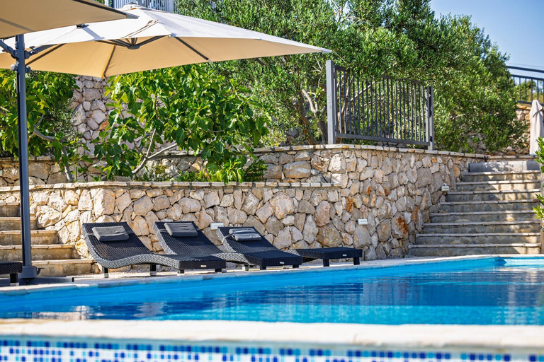 Sport & Beauty 2, Camp Panorama with pool, Pakoštane