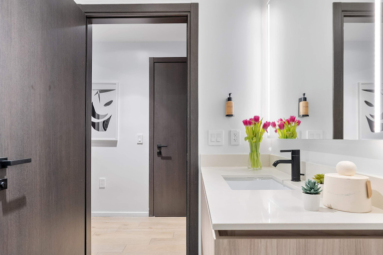 Room 3, Biscayne Studio EXC Modern Studio in Miami, Miami-Dade