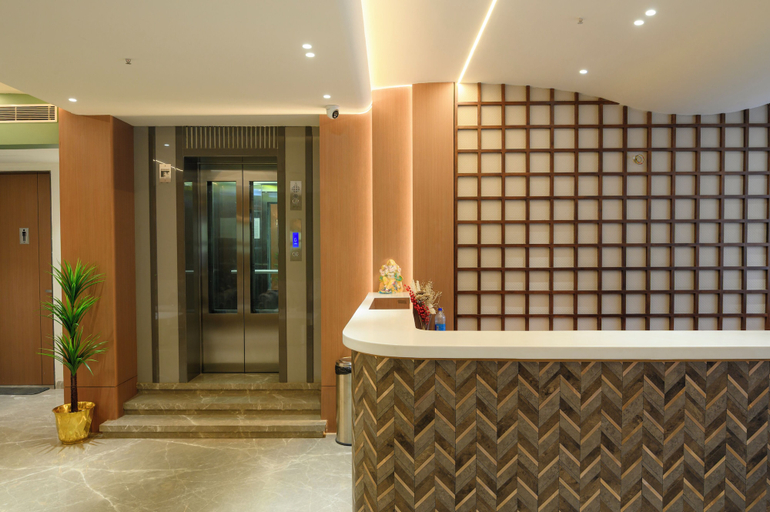 Lobby 5, Hotel Aadya Palace, Varanasi