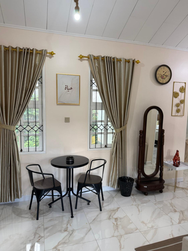 Others 3, Villa Omar, Bogor