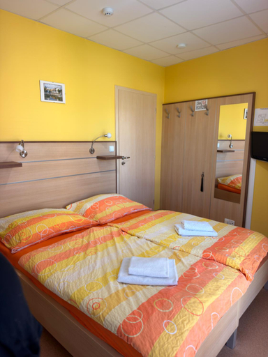 Bedroom 4, Penzion VV SUN - REOS, Hodonín