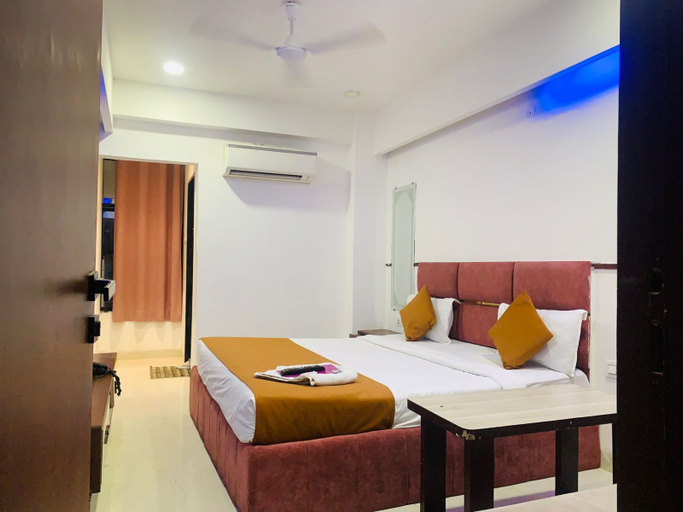 Room 3, SoonStay Elite Residency, Indore