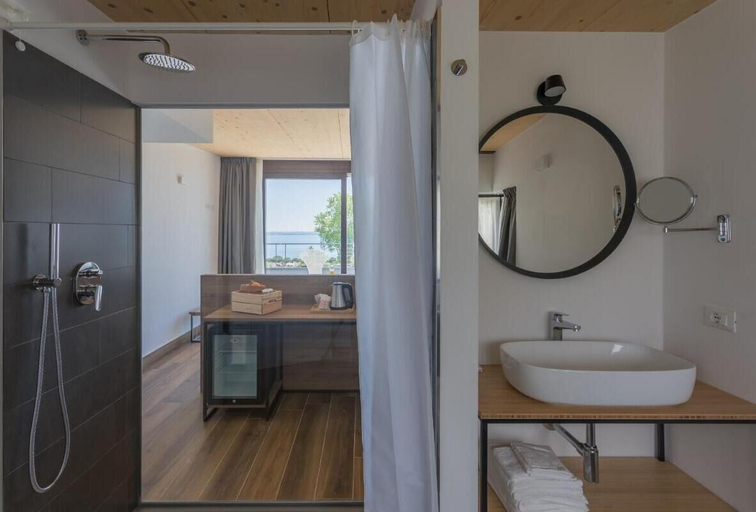 Others 3, Room-insula Felix - Deluxe Double Room w, Brescia