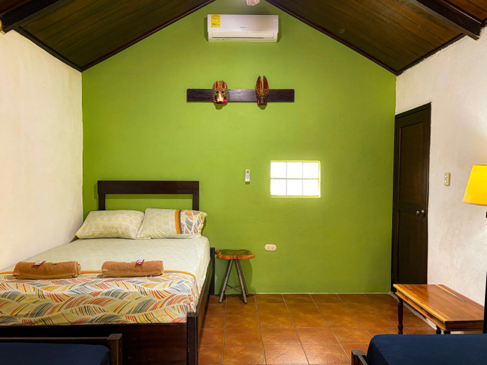 Bedroom, B&B Del Lago, Flores