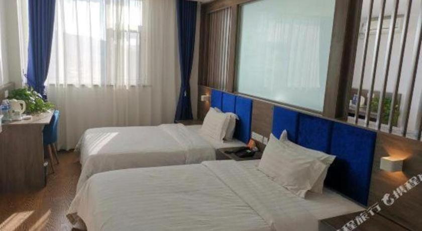 Bedroom 3, 7 Days Inn Lvliang Bus Terminal, Luliang