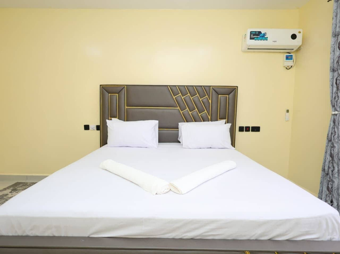 Room 4, Radium Residences View Palace Apartment, Nyali