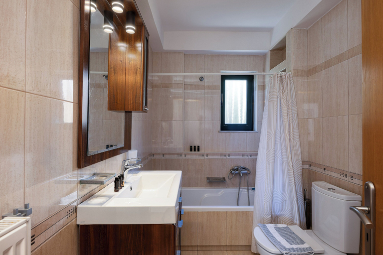 Bathroom 3, Argyro Villa, Crete
