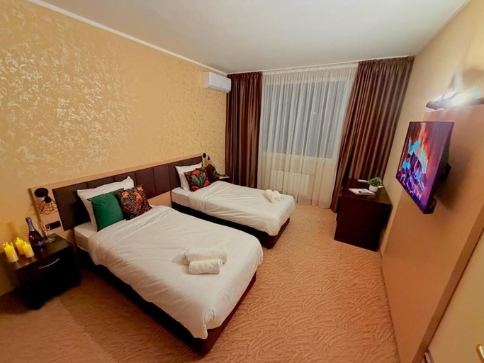 Room 4, Hotel NIRA, Stolichna