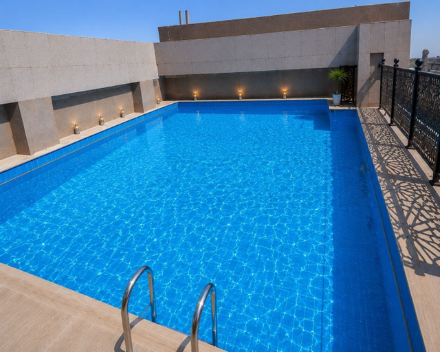 Rooftop pool 2, Continent Al Marzam, Al Madinah Al Munawwarah
