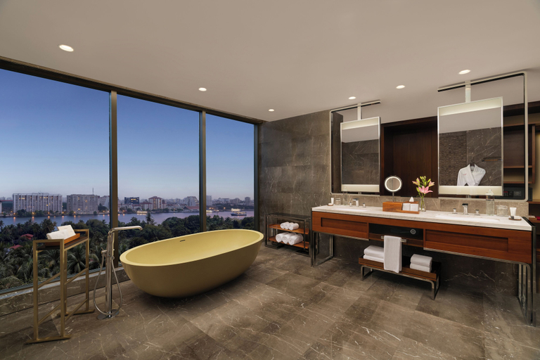 Bathroom 5, Grand Hyatt Kochi Bolgatty, Ernakulam