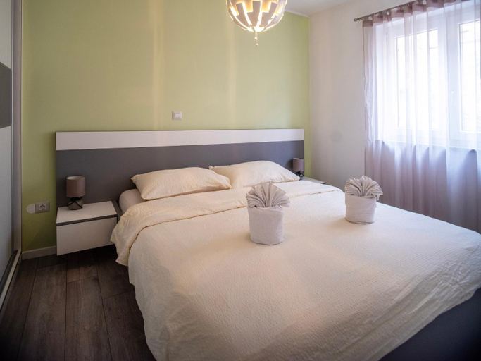 Bedroom 2, Villa Dvori, Umag