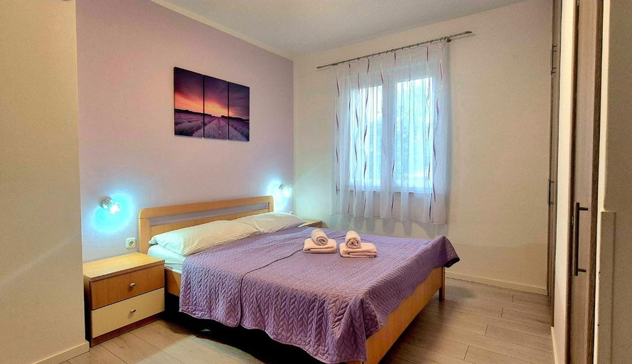 Bedroom 2, Santima Apartments, Baška