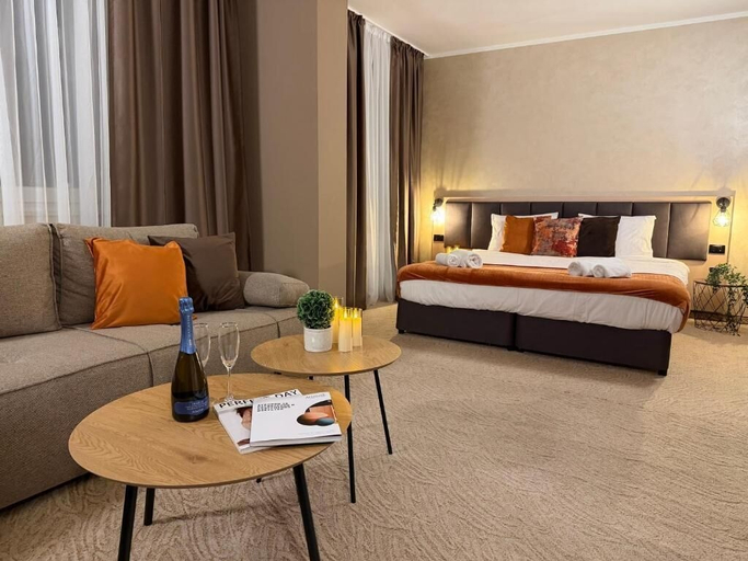 Living area 2, Hotel NIRA, Stolichna