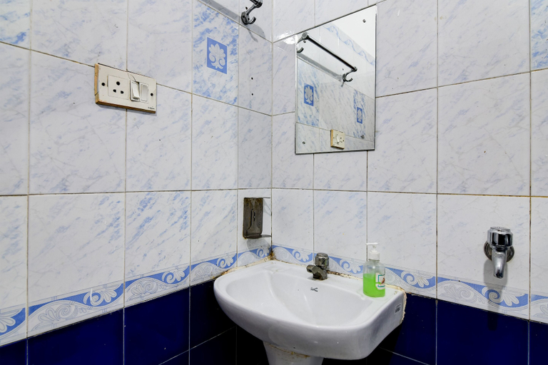 Bathroom, Brill Rooms, North 24 Parganas