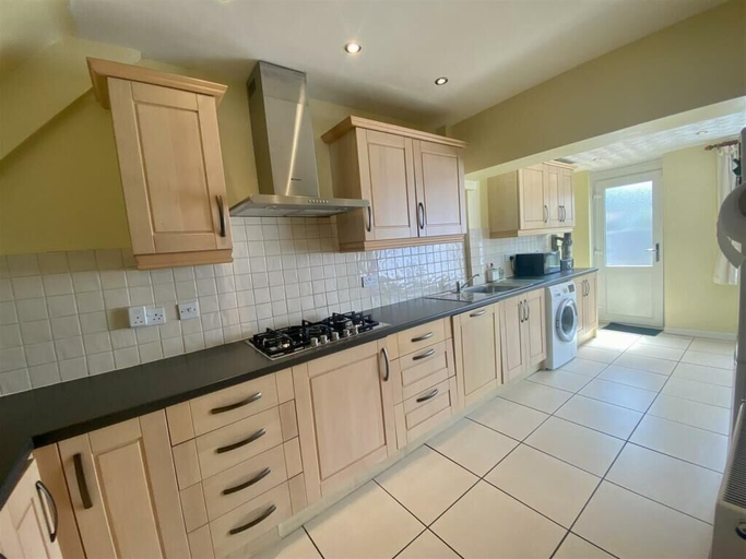 Private kitchen, Lalithaa Jewellery, Coventry
