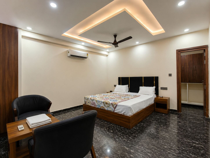 Room 2, Hotel Delluna, Gautam Buddha Nagar
