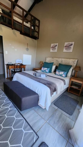 Room 4, King's Hill Guest House, Umgungundlovu