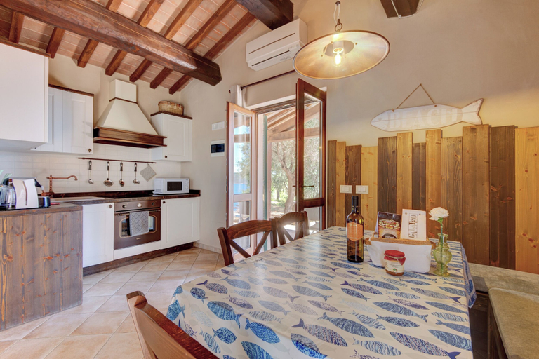 Private kitchen 4, Agriresort Galenzana, Livorno