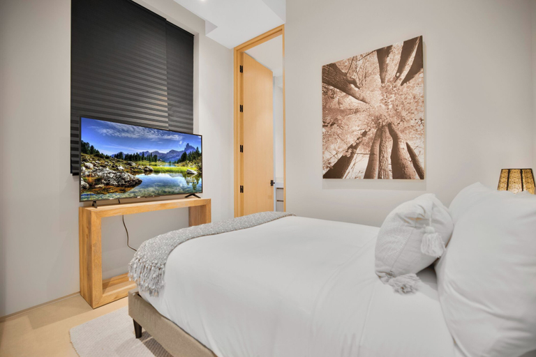 Bedroom 2, Hutton Villa, Los Angeles