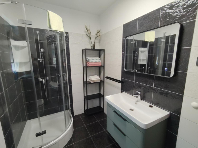 Bathroom 3, Apartment Zatonka 2, Nin