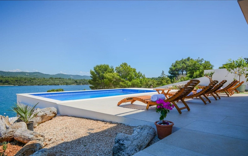Pool 1, Villa Olea Mare Zadarvillas, Sali