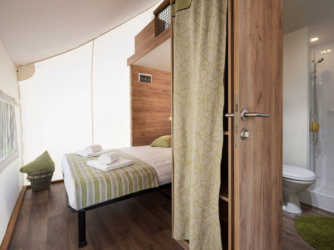Room 2, Glamping Tent Luxe 6, Loon op Zand
