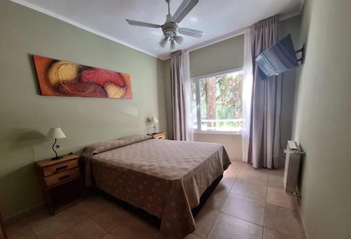 Bedroom 3, Apart Hotel Naga Huel, Tornquist