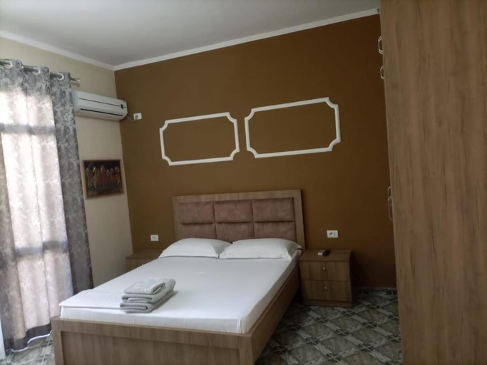 Bedroom 2, Twins Villa Mangalem, Beratit