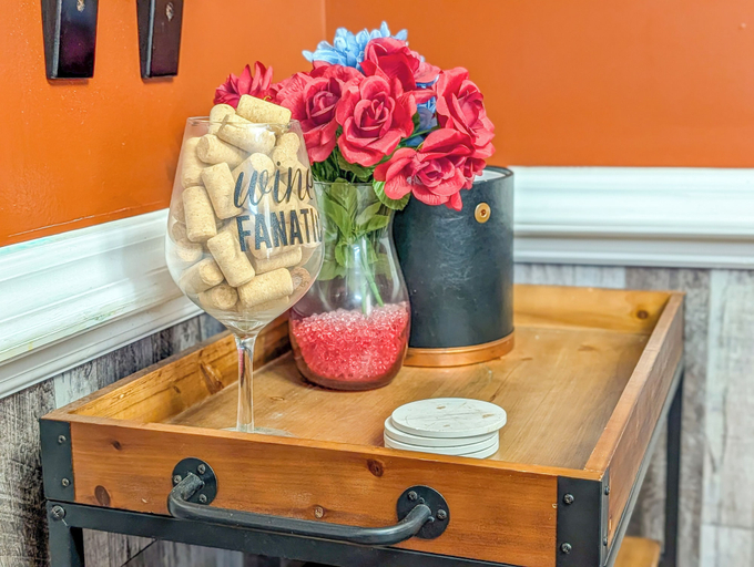 Food & Drinks 4, 3BR Gem with Pool Table at Gated Community with Children's Playground, Atlanta