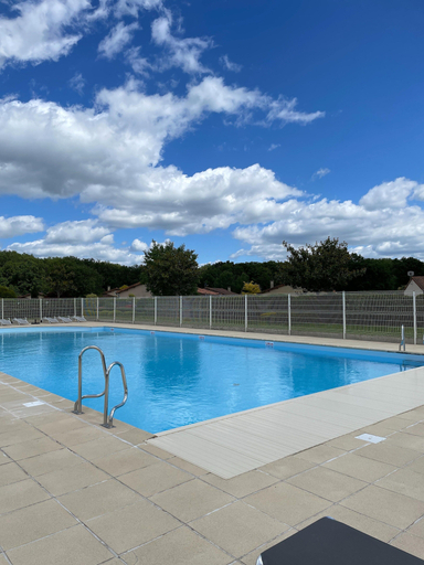 Pool 3, Villa in Les Forges with Golf & Pool Access, Deux-Sèvres