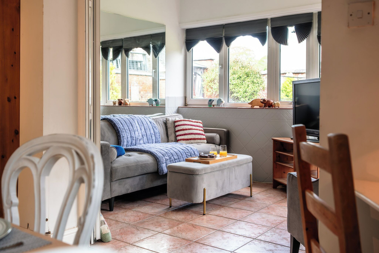 Living area 5, Beautiful 5-Bedroom Home Near Stroud, Gloucestershire