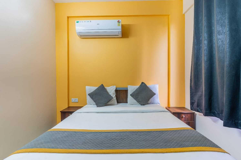 Room 2, Hotel Parichaya Vidyaranyapura, Bangalore