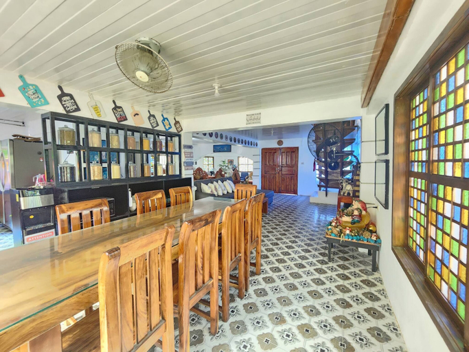 Dining 2, Casa Del Chen - Budget-friendly Stay, Aringay