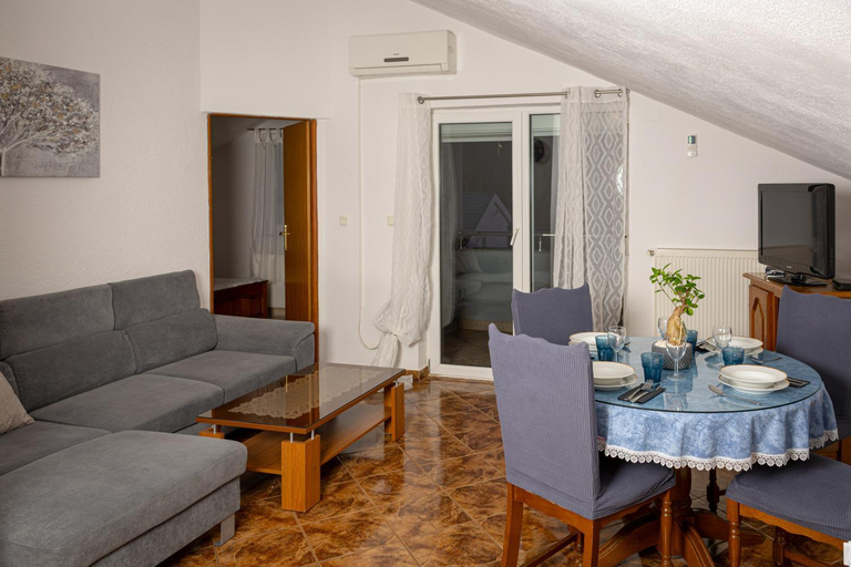 Others 5, Apartments Nevistic, Vinodolska