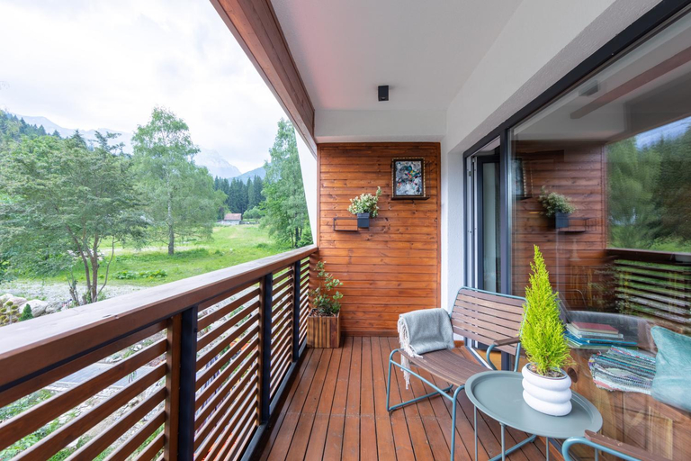 Others 2, Bransilvania Fantasy Boutique Chalet - Adults Only, Bran