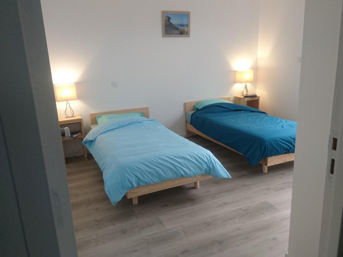 Room 4, Charming Apartment Near the Beach, Finistère