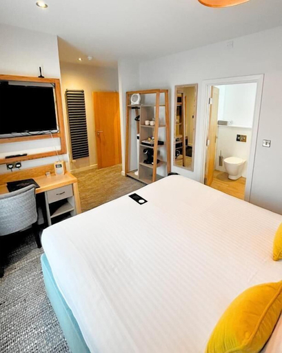 Room 2, Haslar Rooms, Hampshire