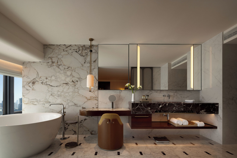 Bathroom 5, Hua Ting Hotel And Towers, Shanghai