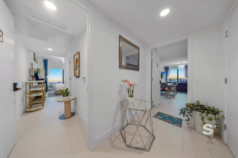 Interior 5, Sleek 3-BD Downtown Condo with Water, Miami-Dade