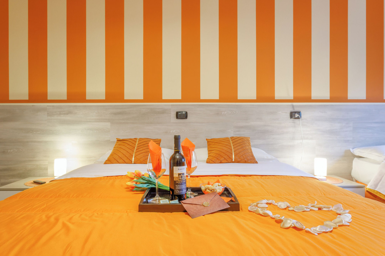 Bedroom 4, Opera et Love, Verona